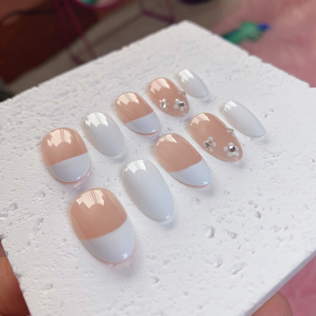 French Tip (Flower)