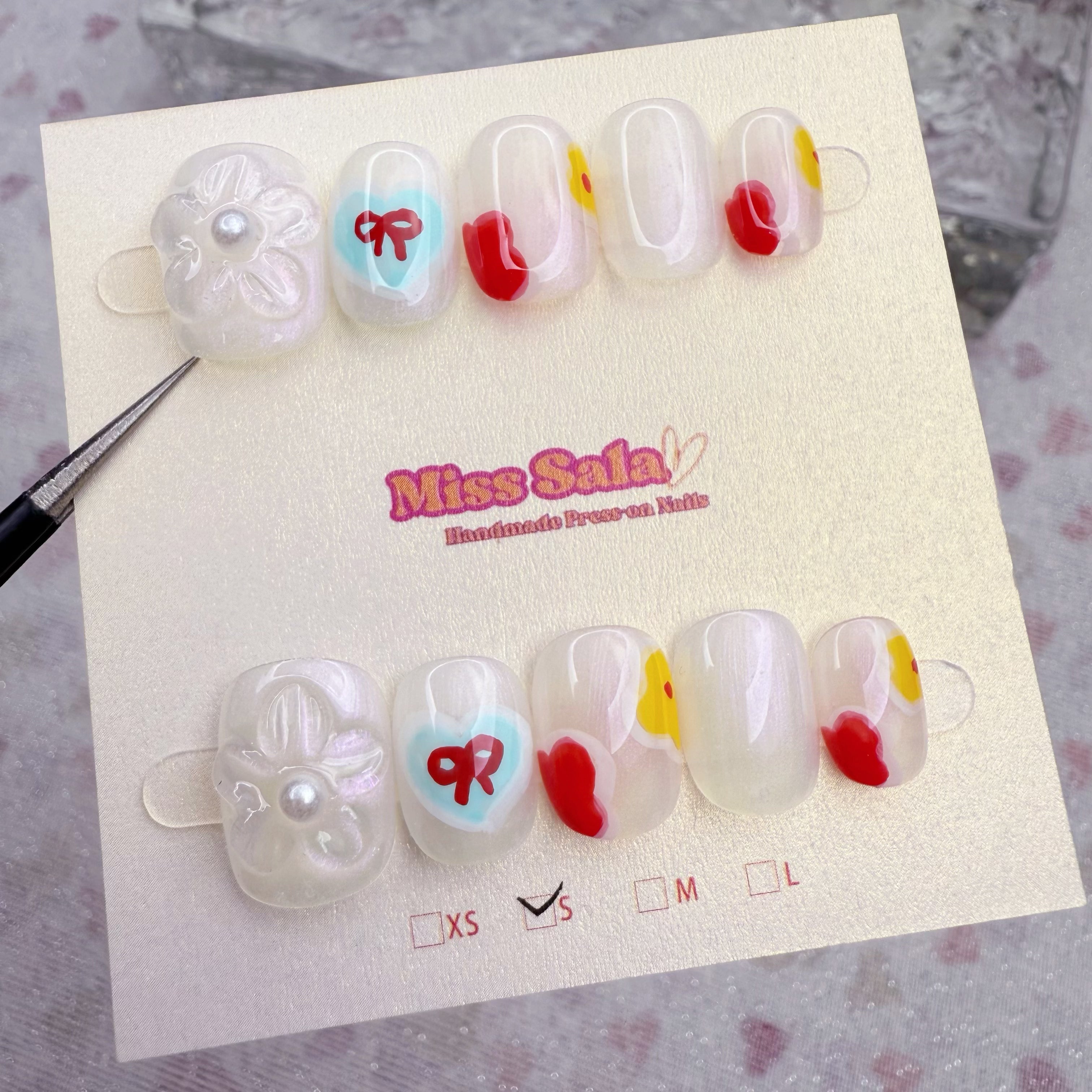 Chrome White Flowers