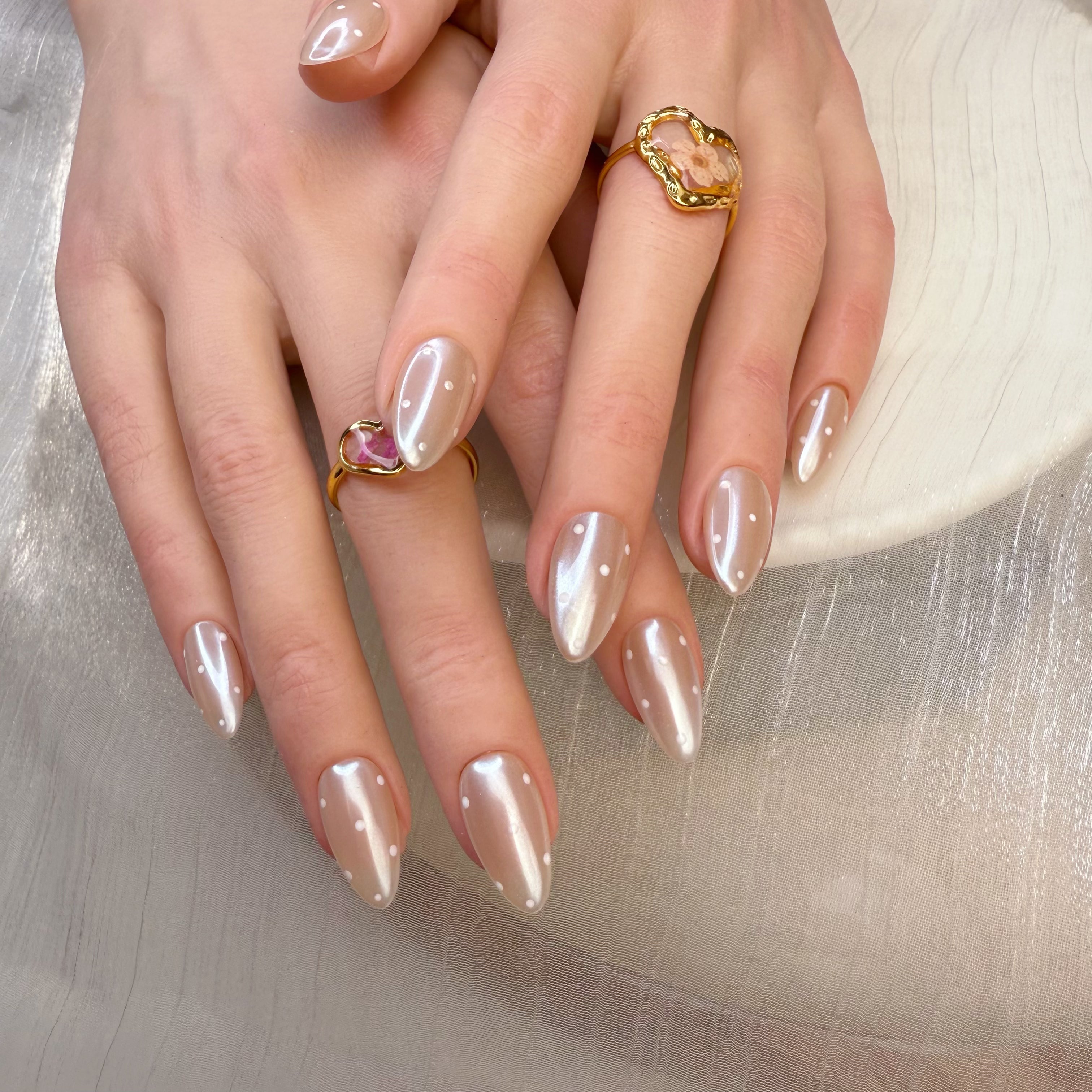 Dot chrome