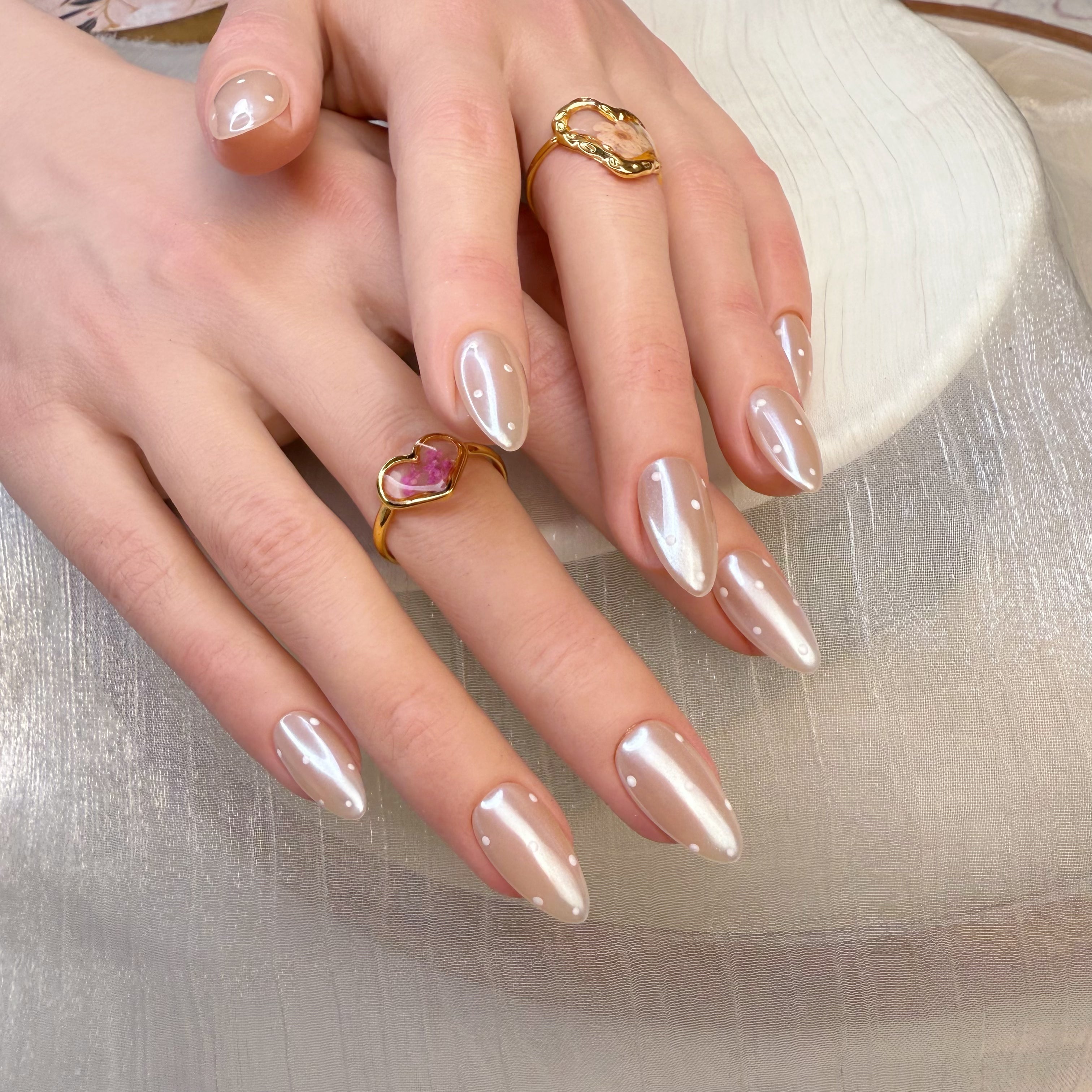 Dot chrome