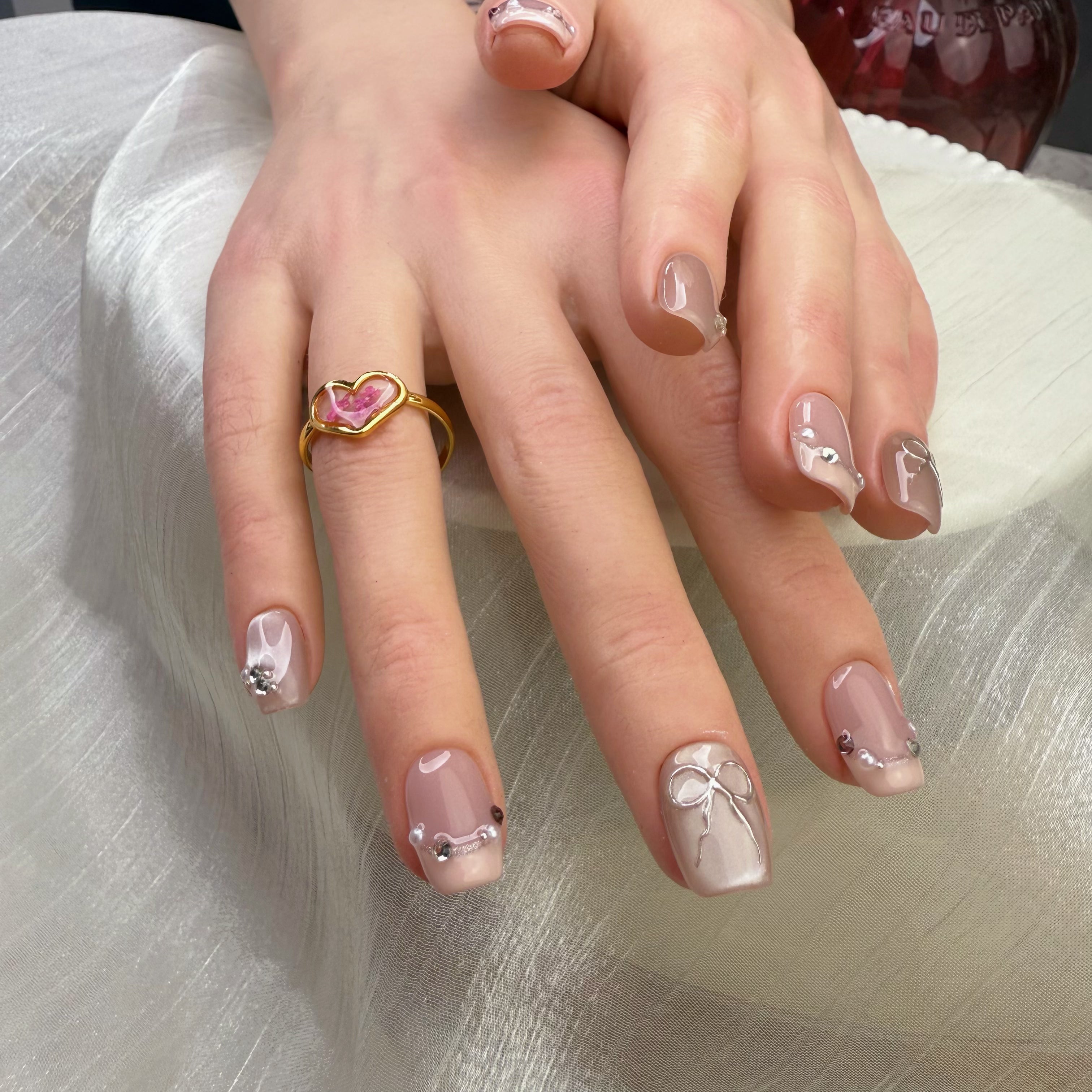 Glazed Bow & Pearls