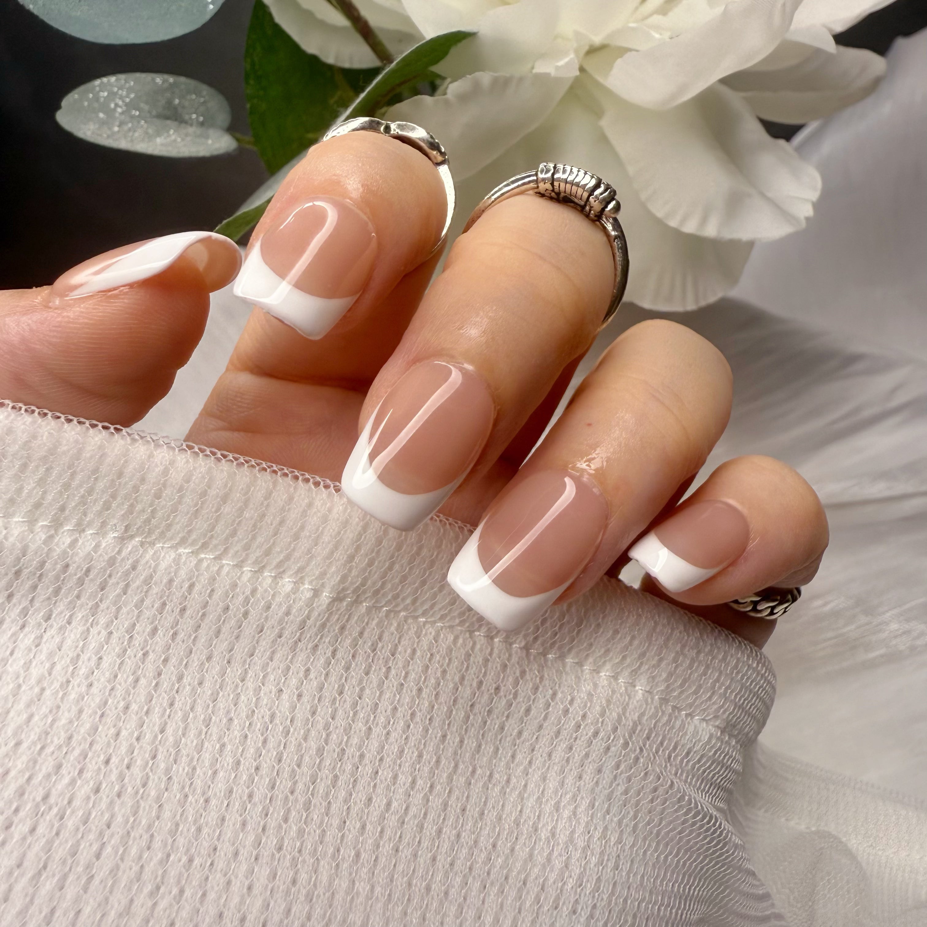 White French Tip (Short Square)