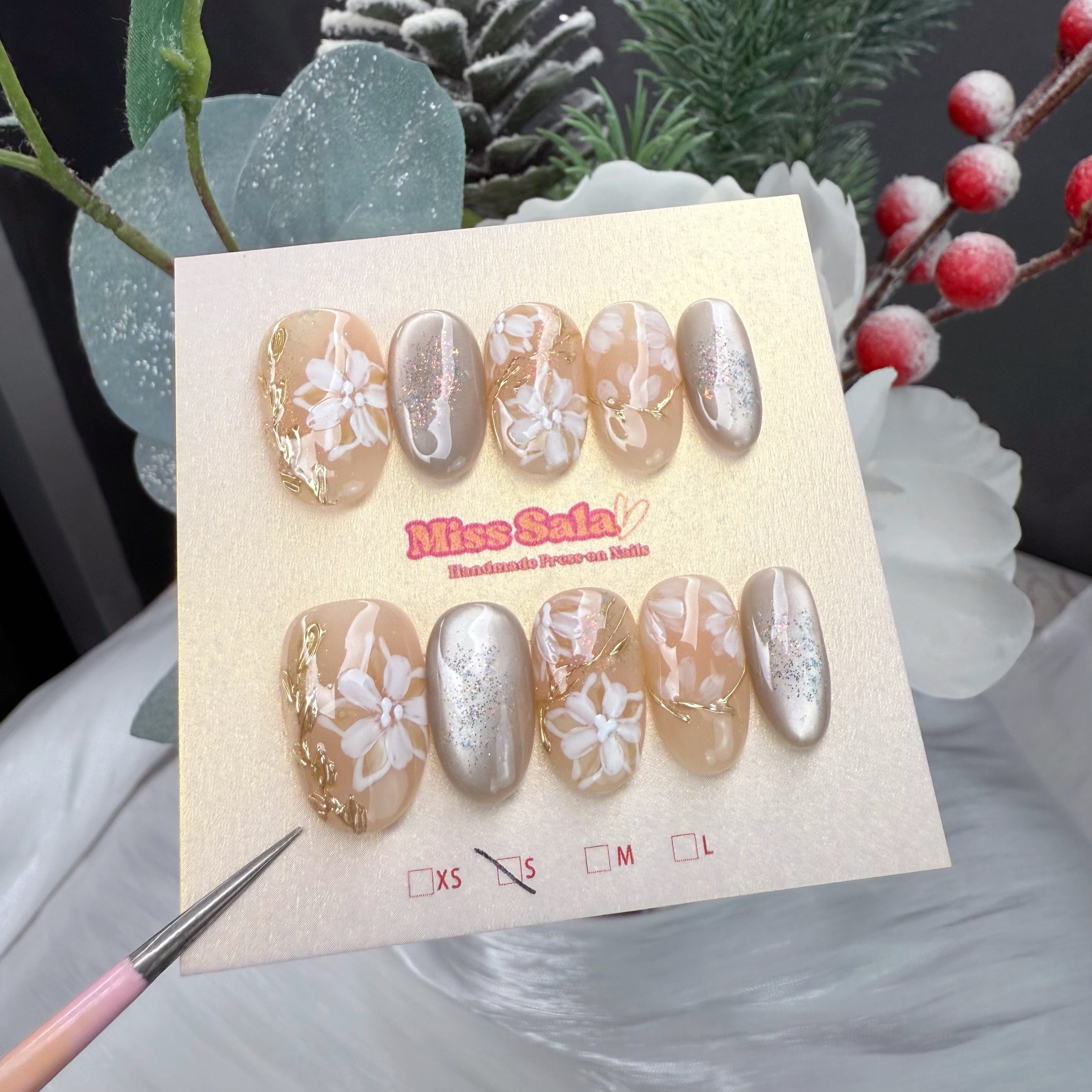 Champagne Snowflower